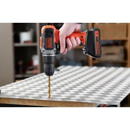 Black & Decker BCD003C2K Wiertarko-wkrętarka udarowa (45Nm/18V/2x1,5Ah), walizka