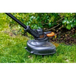 Black & Decker BCSTR918D1 Akumulatorowa podkaszarka do trawy (28cm/18V/1x2,0Ah)