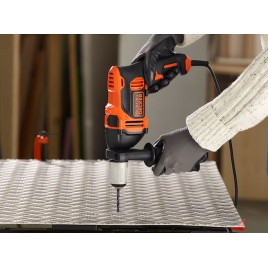 Black & Decker BEH850 Wiertarka udarowa (850W/13 mm)