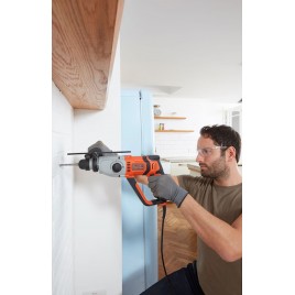 Black & Decker BEHS02K Młotowiertarka SDS-Plus (2,2J/800W), walizka