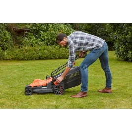 Black & Decker BEMW481ES Kosiarka elektryczna z uchwytem EasySteer (42cm/1800W/50L)