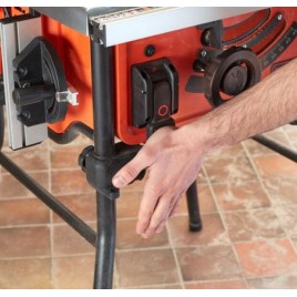 Black & Decker BES720 Uniwersalna pilarka stołowa (254mm/1800W)