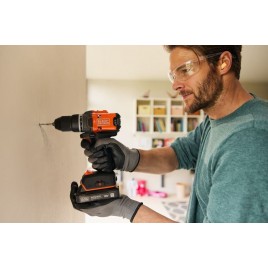 Black & Decker BLD682D2XK Akumulatorowy wkrętak bezszczotkowy (50Nm/18V/2x2,0Ah), walizka