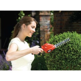 Black & Decker GSL300 Akumulatorowe nożyce do żywopłotu (15cm/3,6V/1,1Ah)