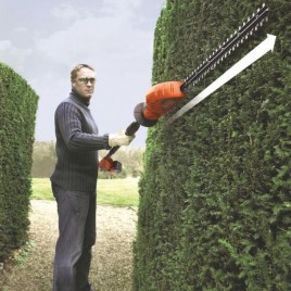 Black & Decker GTC1843L20 Akumulatorowe nożyce (43cm/18V/1x2,0Ah)