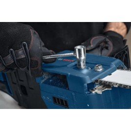 BOSCH GKE 18V-40 PROFESSIONAL Piła łańcuchowa 1x 5,5 Ah 06008D3001