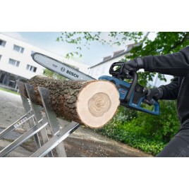 BOSCH GKE 18V-40 PROFESSIONAL Piła łańcuchowa 1x 5,5 Ah 06008D3001