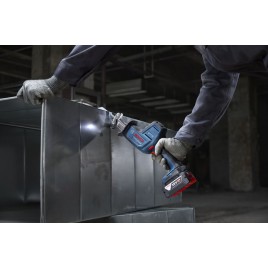 BOSCH GSA 18V-24 PROFESSIONAL Piła szablasta, L-BOXX 06016A5101