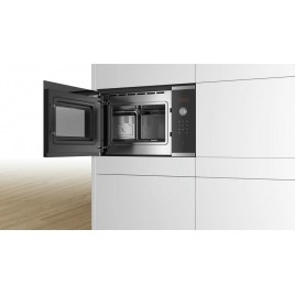 Bosch Seria 4 Kuchenka mikrofalowa do zabudowy 59 x 38 cm Stal szlachetna BFL553MS0
