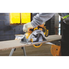 DeWALT DCS391NT Aku Pilarka tarczowa XR (18V/165mm/bez aku) Tstak