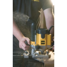 DeWALT DW621KT Frezarka górnowrzecionowa (1100W/55mm/6-8mm) Tstak