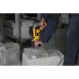 DeWALT DWD024 Wiertarka udarowa (650W/13mm)