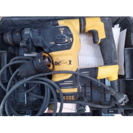OUTLET!! DeWALT D25334K Młotowiertarka SDS-Plus (950W/3,5J) Tstak