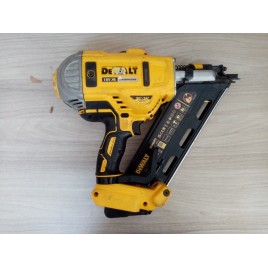 WYPRZEDAŻ DeWALT DCN692N Aku Gwoździarka 90 mm XR (18V/bez aku) PO SERWISIE