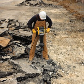 DeWALT D25981 Młot wyburzeniowy HEX 28mm, 29,5 kg (2100W/62J)