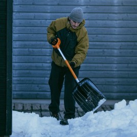 Fiskars Łopata do śniegu Plus™ 1062827