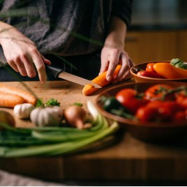 Fiskars Essential Nóż do obrzeży (11 cm) 1065568