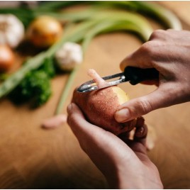 Fiskars Essential Zestaw do obierania 1065600