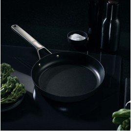 Fiskars Patelnia 24 cm 1066946