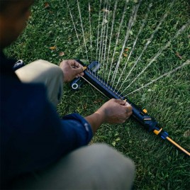 Fiskars Zraszacz oscylacyjny X-Series™ M 1070832