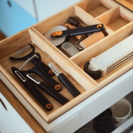 Fiskars Obieraczka poprzeczna julienne (15,2 cm) 1079909