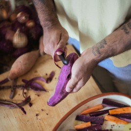 Fiskars Obieraczka obrotowa (18,4 cm) 1079960