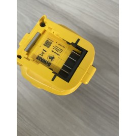 WYPRZEDAŻ DeWALT DCW600N Frezarka krawędziowa XR (8mm/18V/bez aku) PO PO SERWISIE