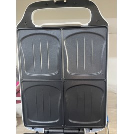 WYPRZEDAŻ DOMO XXL toster do kanapek na cztery XL kanapki 1800W, DO9064C PO SERWISIE