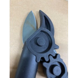 OUTLET Fiskars PowerGear L31 (S) Ręczny sekator dźwigniowy kowadełkowy 39cm 112170