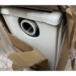 OUTLET Kermi Therm X2 LINE-K Grzejnik kompaktowy 22 605 x 805 PLK220600801N1K USZKODZONY