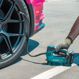 Makita DMP180Z Akumulatorowy minikompresor 8,3 bar, Li-ion 18V LXT (bez akumulatora)