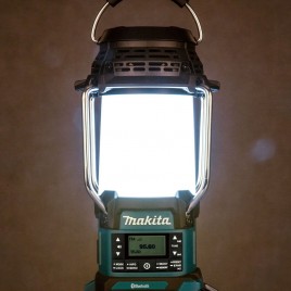 Makita DMR056 Akum. radio z lampą i latarką Li-ion LXT 14,4/18V Z