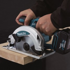 Makita DSS610Z Akumulatorowa pilarka tarczowa Li-ion LXT (18V/165mm) bez aku