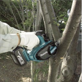 Makita DUC122Z Akumulatorowa pilarka łańcuchowa 115 mm Li-ion LXT 18V bez akum