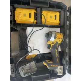 WYPRZEDAŻ DeWALT DCF850D2T Aku Zakrętarka udarowa 1/4" (18V/2x2,0Ah) Tstak PO SERWISIE