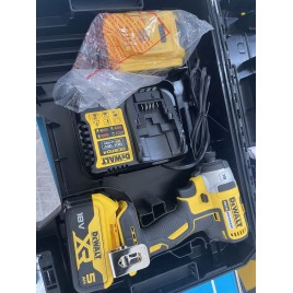 WYPRZEDAŻ DeWALT DCF887P2 Zakrętarka udarowa 1/4" (205Nm/18V/2x5,0Ah) Tstak PO SERWISIE