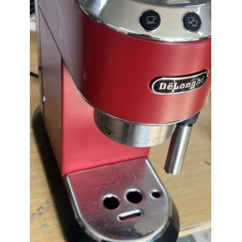 WYPRZEDAŻ DeLonghi Dedica Ekspres ciśnieniowy EC685.R PO SERWISIE,BEZ ORYG.OPAKOWANIE