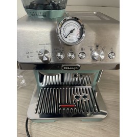OUTLET DeLonghi La Specialista Arte Ekspres do kawy EC9155.GR PO SERWISIE