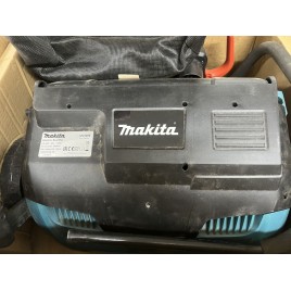 WYPRZEDAŻ Makita UV3200 (EV-3213) Vertik Wertykulator, napowietrzacz (1300W/32cm)