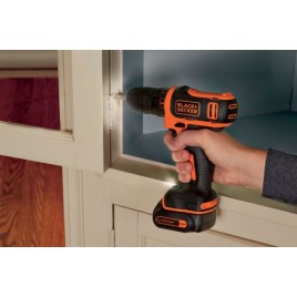 Black & Decker BDCDD12KB Akumulatorowa wiertarko-wkretarka (26Nm/10,8V/2x1,5Ah), walizka