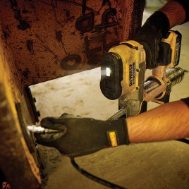 DeWALT DCGG571M1 Aku Smarownica 18V (1x 4,0Ah) 690 bar