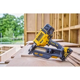 DeWALT DCN950N Gwoździarka (50-90 mm/18V/bez aku)