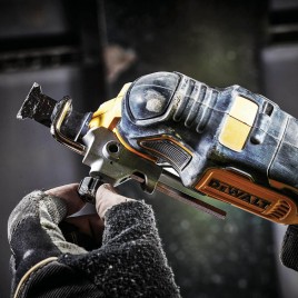 DeWALT DCS355D2 Narzędzie wielofunkcyjne XR Li-Ion (18V/2x 2,0Ah) Tstak