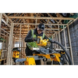 DeWALT DCS777T2 Aku Pilarka ukośnica XR FlexVolt (216mm/54V/2x6,0Ah)