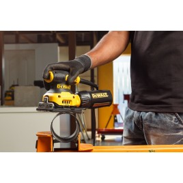 DeWALT DWE6411 Szlifierka oscylacyjna 230W (108x115 mm)