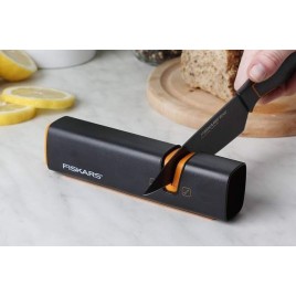 Fiskars Edge Ostrzałka Roll-Sharp, 16,5cm 1003098 (978700)