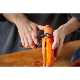 Fiskars Functional Form Skrobaczka z ruchomą głowicą 18cm 1014419