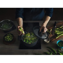 Fiskars Hard Face Garnek 5l z pokrywką 1052228