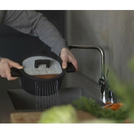 Fiskars Hard Face Garnek 3,5 l z pokrywką 1052227