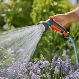 Gardena Classic Zraszacz ogrodowy ze stopspojką – zestaw 18366-20